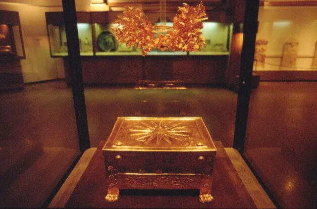 Larnax de oro de Filipo de Macedonia, padre de Alejandro
