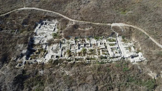 Vista aérea de Tel Guézer, ciudad fortificada en tiempos de Salomón