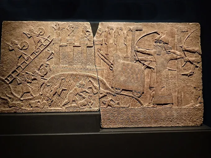 Asedio asirio a una ciudad, en un relieve de Teglatfalasar III: el rey a quien Efraín acudió buscando amparo