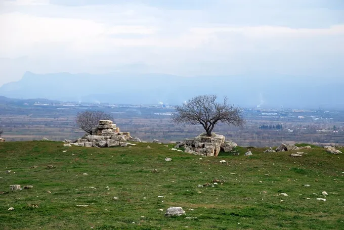 Ruinas monumentales de Laodicea del Lico, en el valle del Meandro