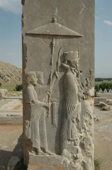 Relieve de Jerjes en la puerta de su palacio de Persépolis