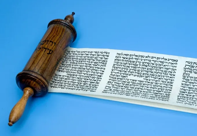 Rollo del libro de Ester de los siglos XIII-XIV