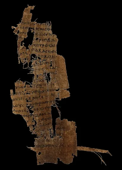 Papiro 90, del siglo II, con el interrogatorio de Pilato y el Ecce homo