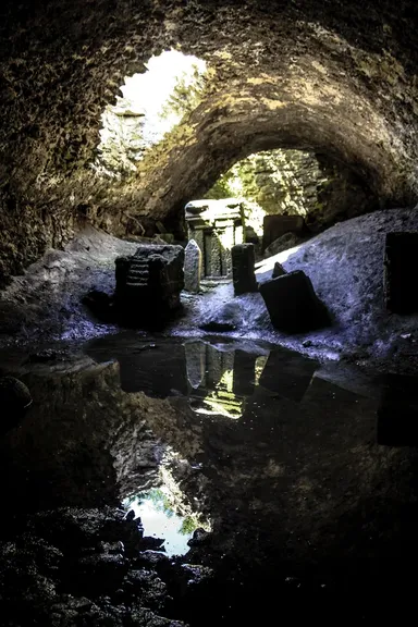 Tofet de Cartago, bajo las bóvedas romanas que después lo cubrieron