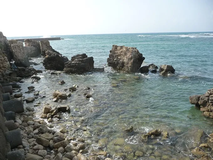 El puerto de Cesarea Marítima